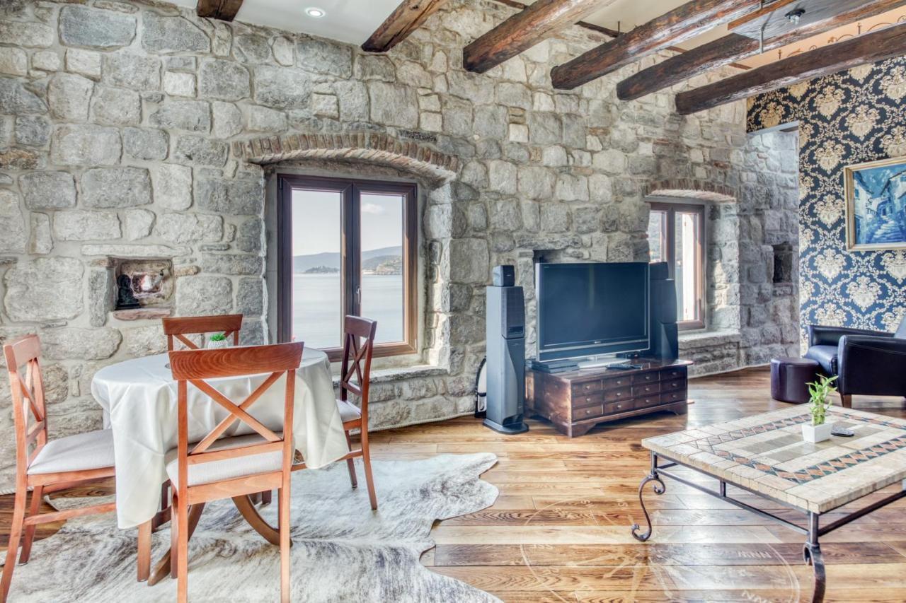 Kazerma Apartment Perast Buitenkant foto
