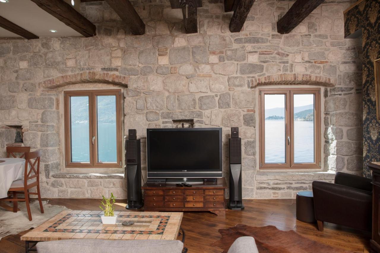 Kazerma Apartment Perast Buitenkant foto