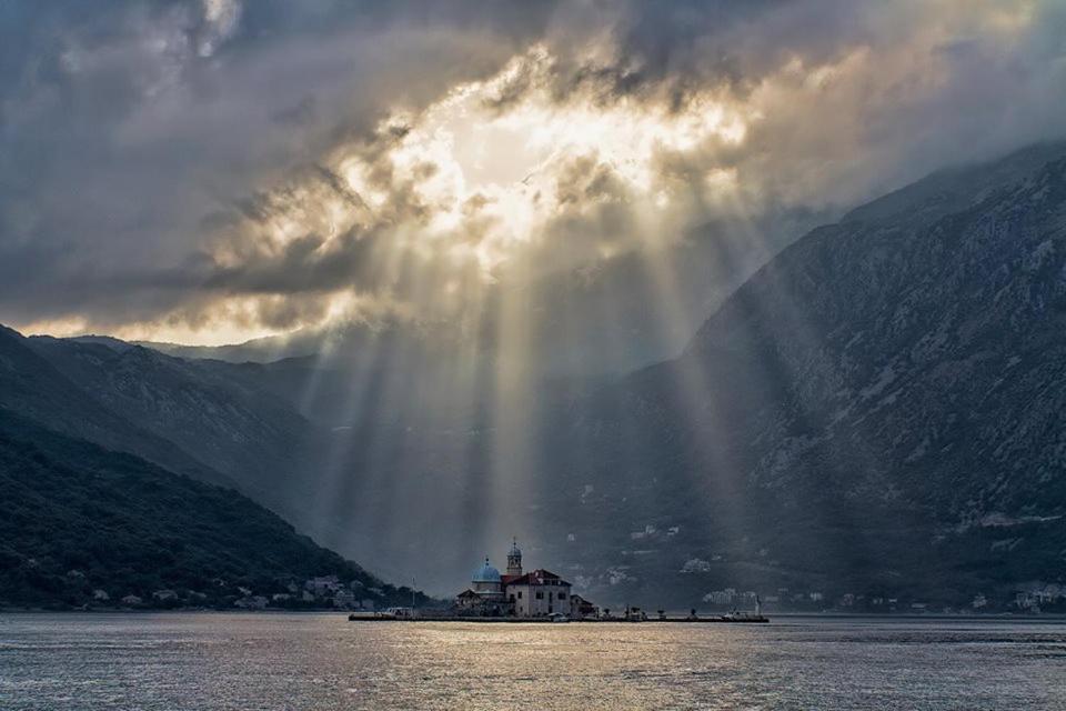 Kazerma Apartment Perast Buitenkant foto